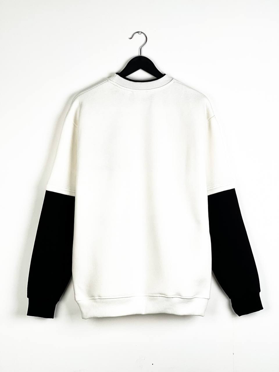 R Sweatshirt (SW002)